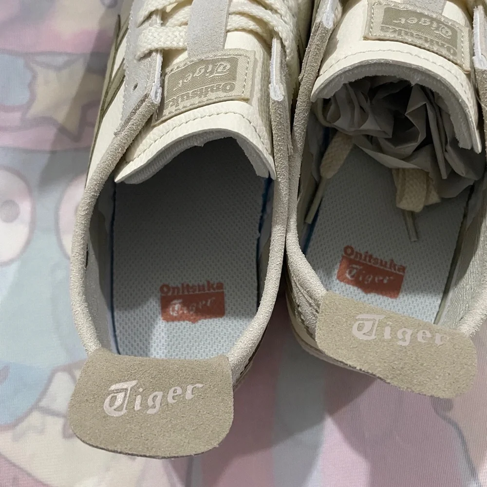 Onitsuka Tiger Cream & Sage Mexico 66 Sneaker